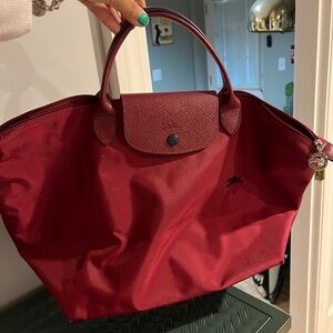 Longchamp Le Pliage medium short handles